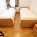 12 B Lägenhet *
