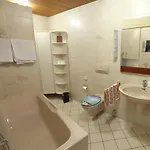 12 B Lägenhet Brühl